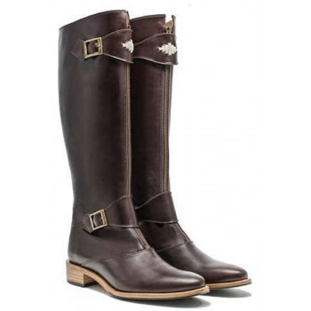 Modische Lederstiefel im...